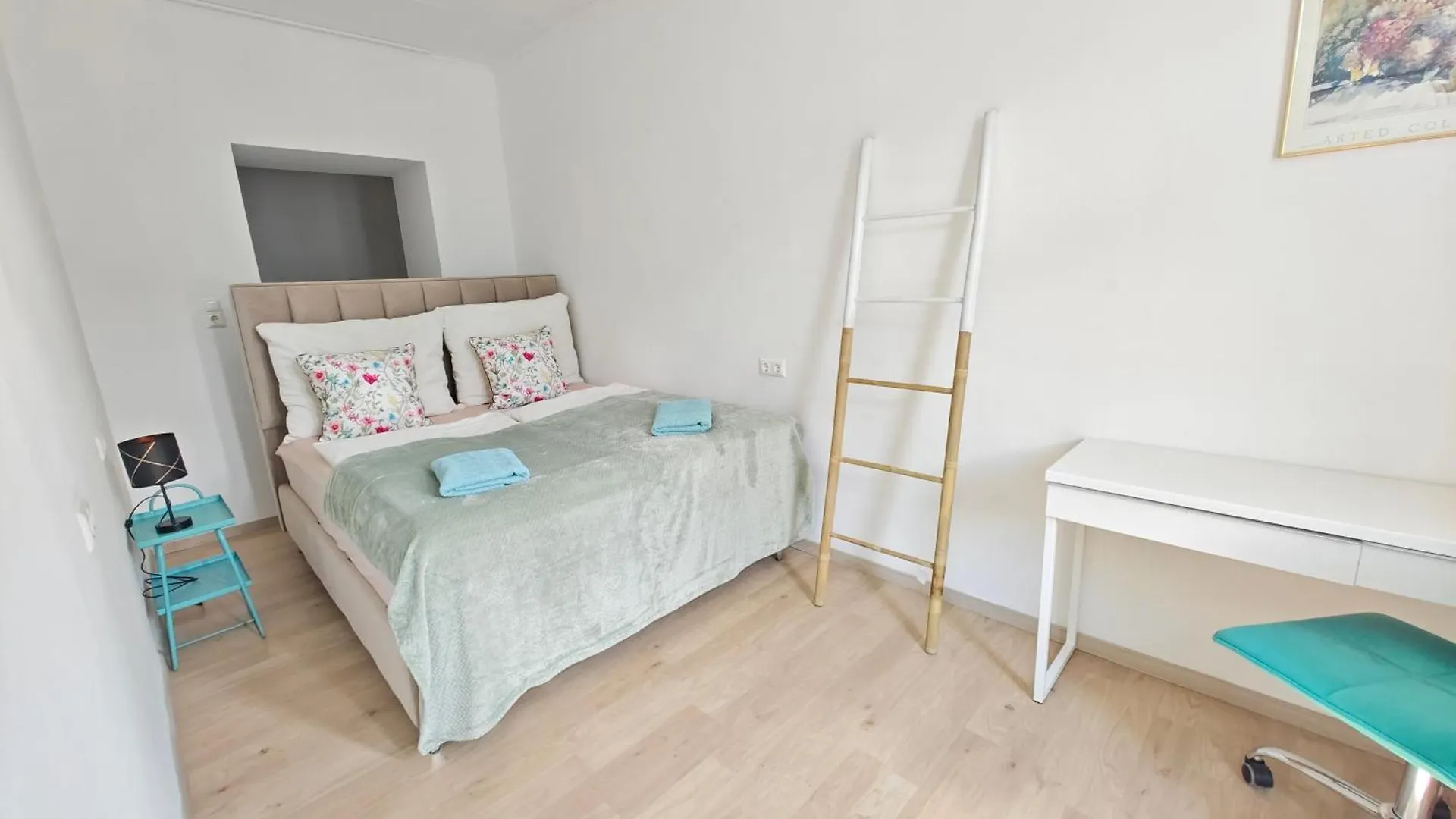 The Mint Apartment - Schoenbrunn Palace Vienna