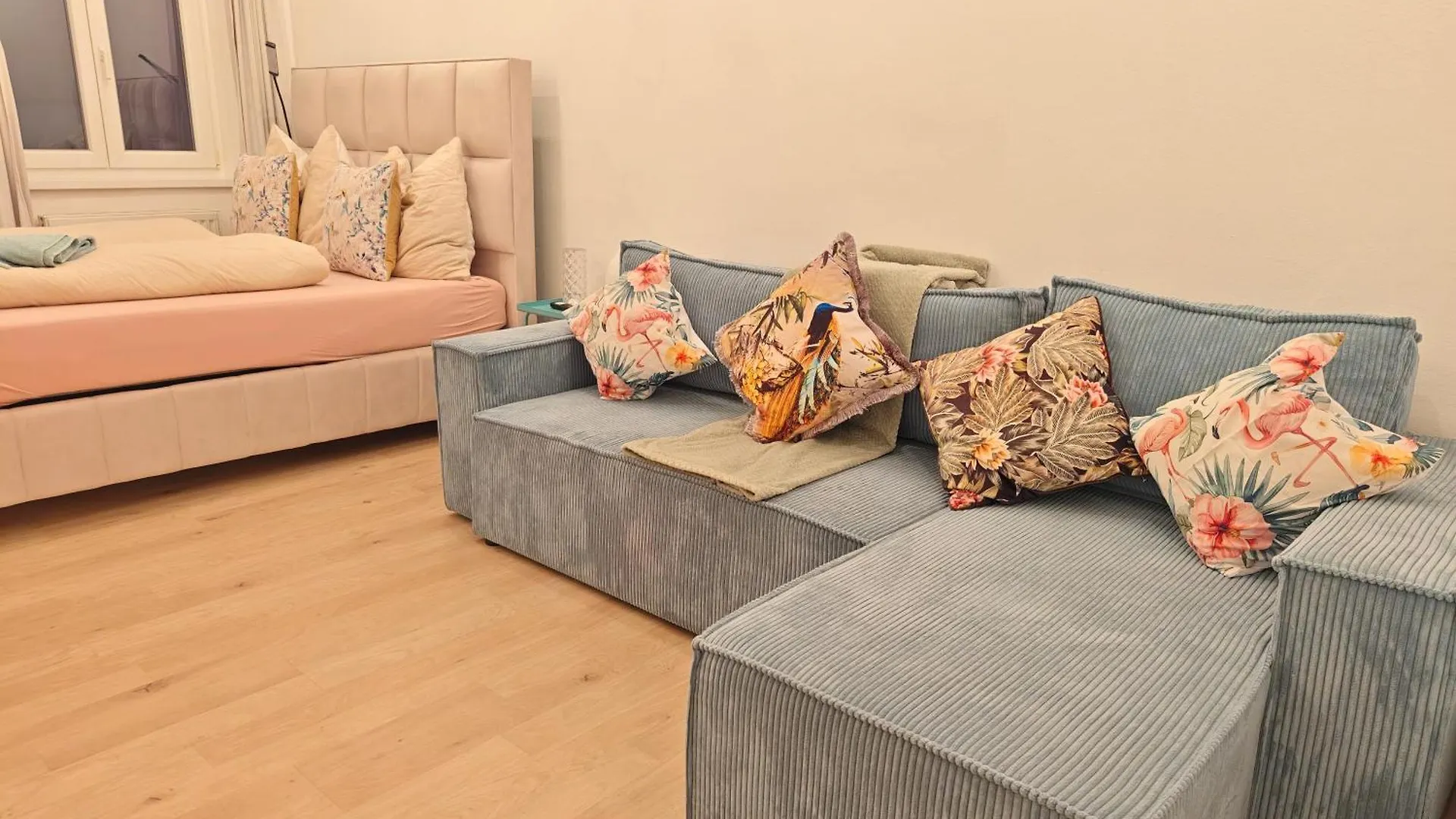 The Mint Apartment - Schoenbrunn Palace Vienna